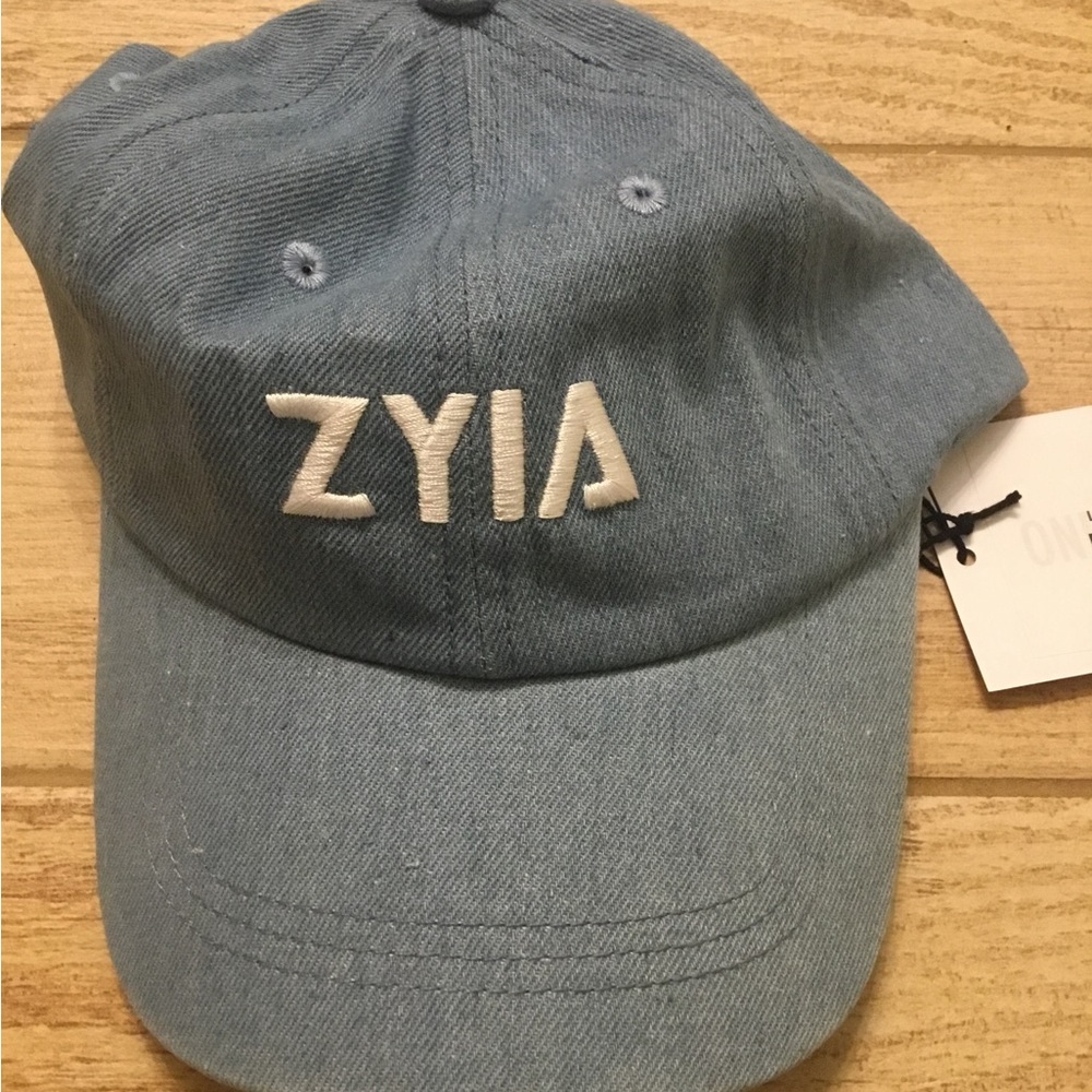 ZYIA Blue Hat Sporty Unstructured Design